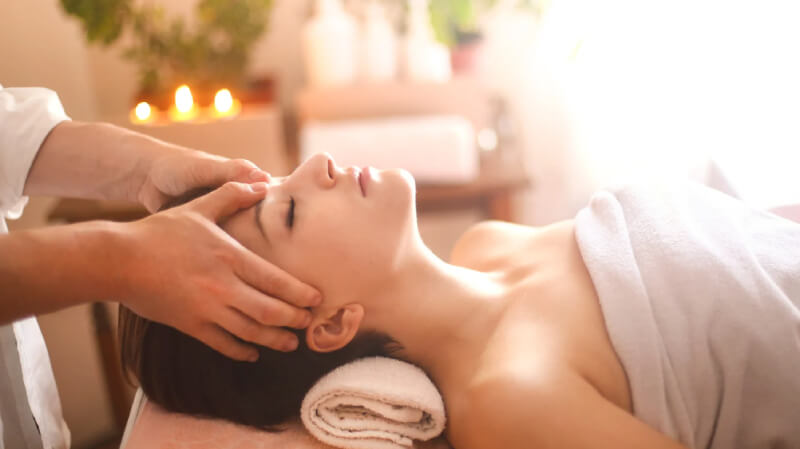 cách massage mắt giảm nếp nhăn