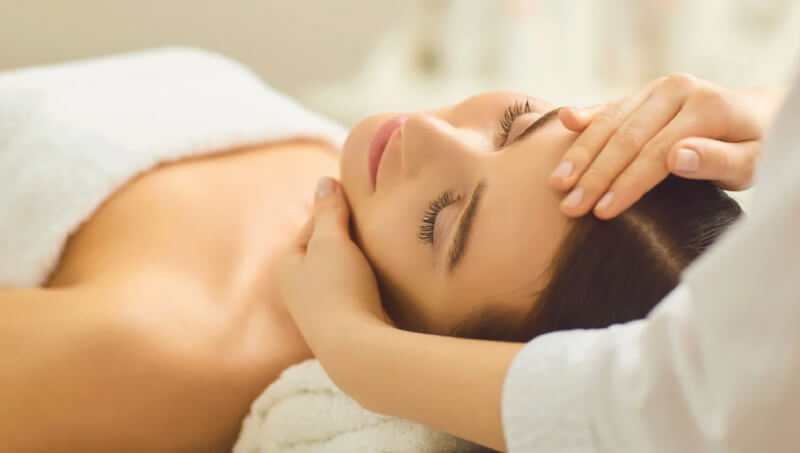 cách massage mặt giảm béo