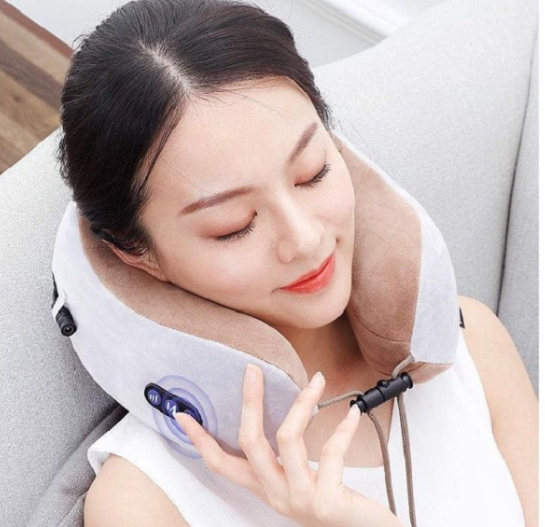 máy massage cổ vai gáy loại nào tốt